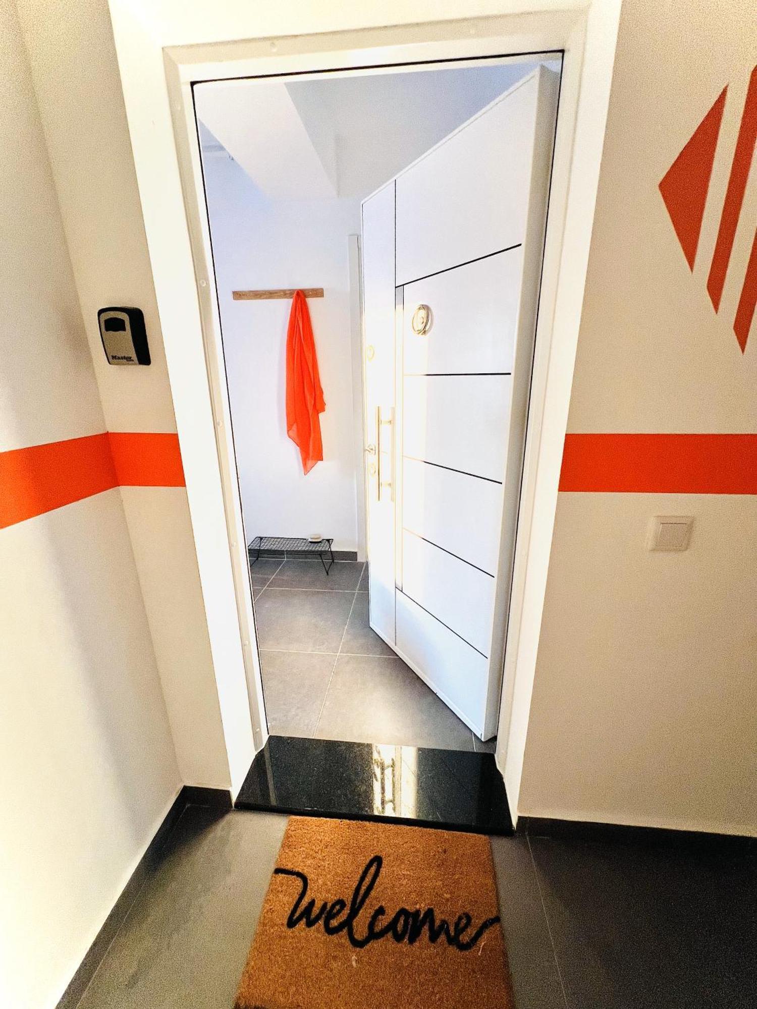 Airport Gardens Loft Lejlighed Otopeni Eksteriør billede